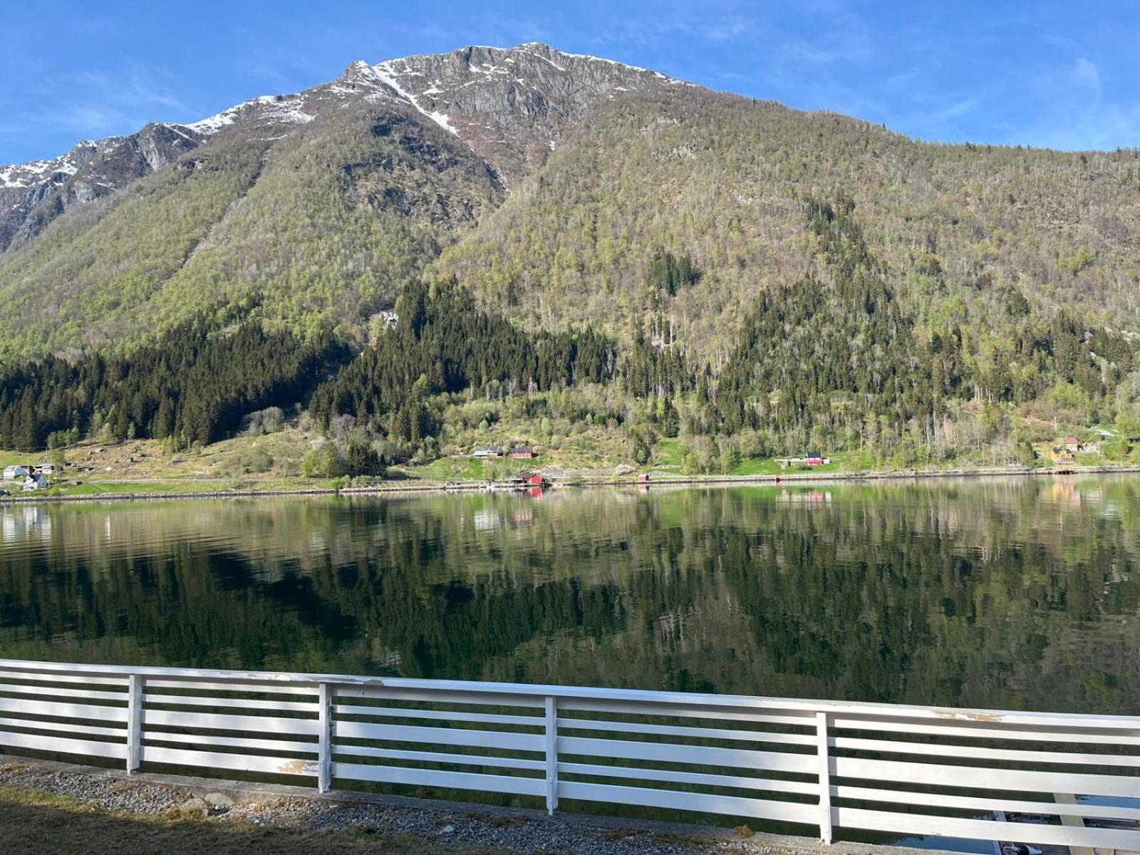 Der Fjordtraum In Balestrand Direkt Am Wasser 외부 사진