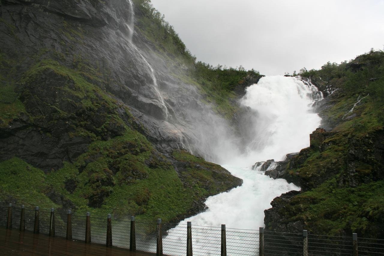 Der Fjordtraum In Balestrand Direkt Am Wasser 외부 사진